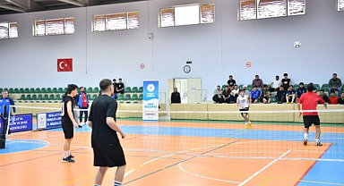 Kıyasıya rekabet start aldı   