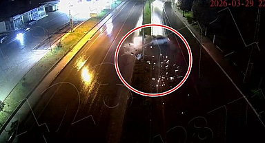 Kontrolden çıkan araç refüje çarptı!