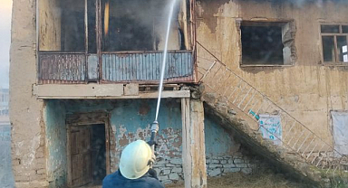 Metruk binada çıkan yangın yürekleri ağza getirdi