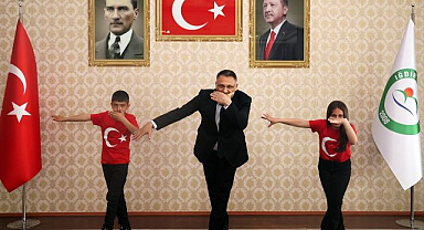 Minik rektörlerden Kartal Dansı şovu