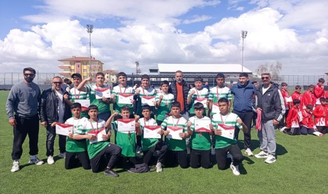 Minikler kıyasıya rekabet etti