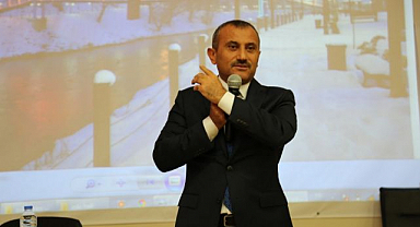 O vali Erzurum'a getiriliyor