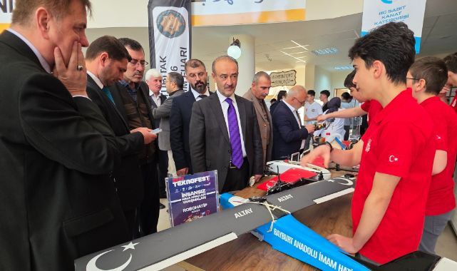 Öğrencilerden bilim fuarı