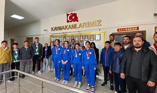 Öğrencilerden gururlandıran başarı