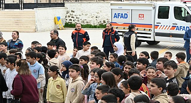 Öğrencilere afet bilinci aşılandı