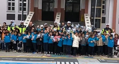 Öğrencilere uygulamalı trafik eğitimi verildi