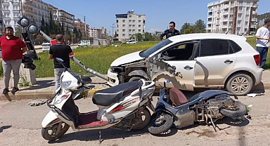 Otomobilin karıştığı zincirleme kazada yaralılar var