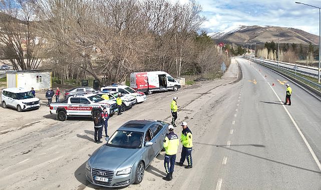 Polis haftasında ortak trafik ve KADES denetimi