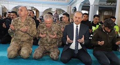 Şehit polisler dualarla anıldı