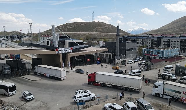 Sağlık Bakanlığı'ndan İran'a tıbbi yardım