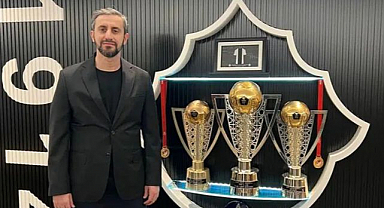 Serkan Hoca tarihe geçti