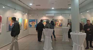 Solo sergi sanatseverlerle buluştu