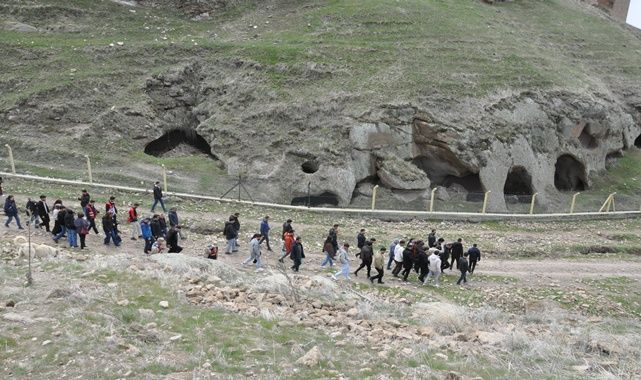 Turizm Haftası'nda doğa ve tarih yürüyüşü