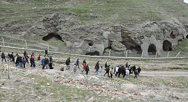 Turizm Haftası'nda doğa ve tarih yürüyüşü