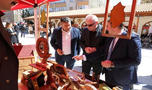Turizm Haftası'nda yöresel ürün stantları açıldı