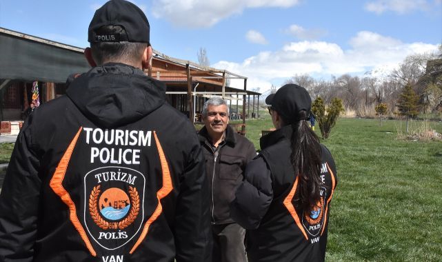 Turizm polisleri nöbette 