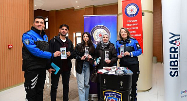 Üniversitede güvenli internet eğitimi başladı