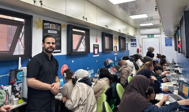 Veliler ve çocuklar aynı derste