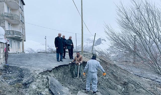 Yağışla birlikte kentte hasar oluştu