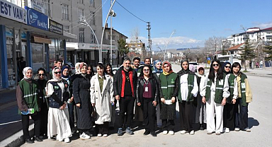 Yeşilay ekipleri bağımlılığı önlemek için sahada