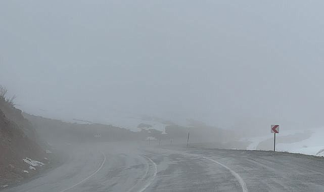 Şehri sis bastı! Göz gözü görmedi