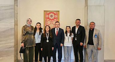 Başarılı öğrenciler mecliste