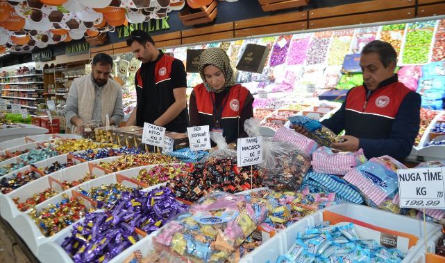 Bayram öncesi marketlerde gıda denetimi yapıldı