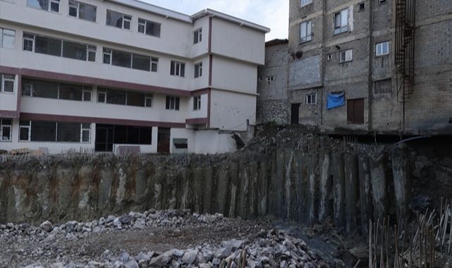 Binalar tahliye ediliyor! Bir mahalle diken üstünde