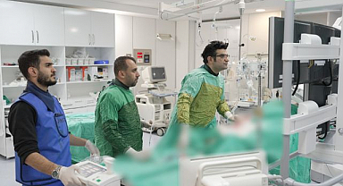 Bir günde 3 kalp deliği başarıyla kapatıldı   