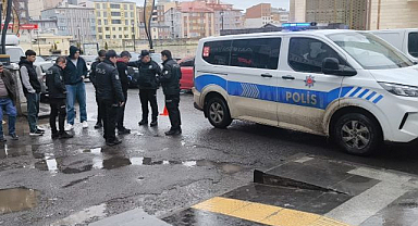 Cadde üzerinde silahlı kavga