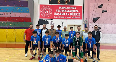 Dadaşların futsal gururu Türkiye’nin en iyi 8 takım arasında