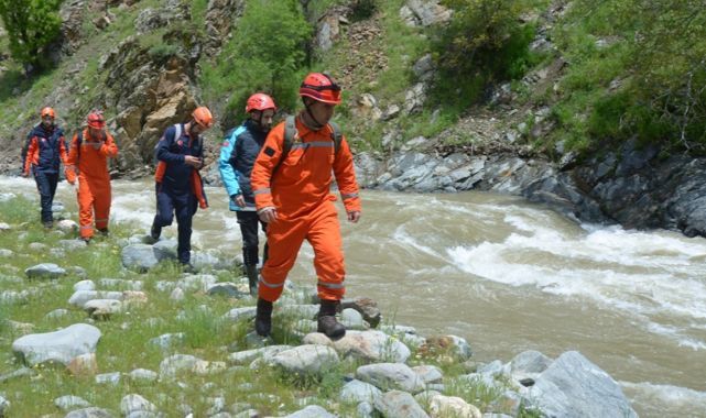 Dereye düşen kadını arama çalışmaları beşinci gününde