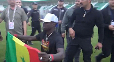 Diagne'ye bayrak müdahalesi!