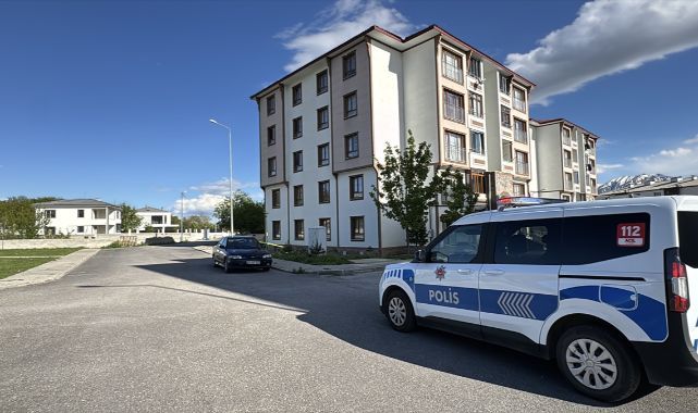 Dördüncü kattan düşen otizmli çocuk yaralandı