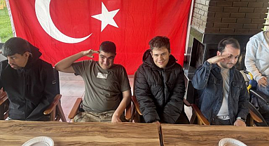 Erzurum'da engelli bireylerin asker coşkusu