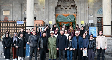 Erzurum’da gençler cami programında buluştu