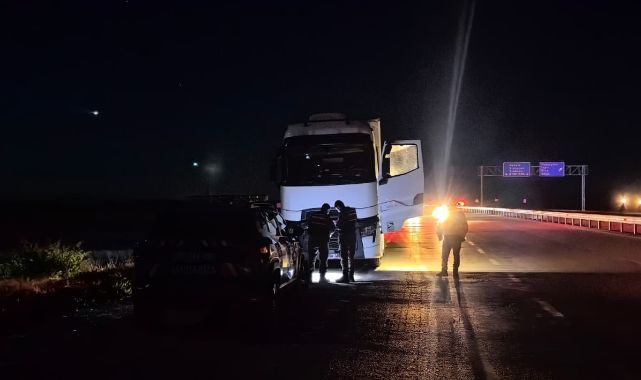 Erzurum'da tırda erkek cesedi bulundu 