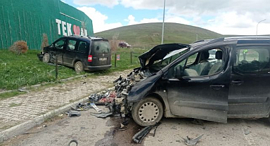 Erzurum'da trafik kazası! 6 kişi yaralandı