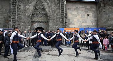Erzurum'da Türk dünyasının lezzetleri tanıtıldı