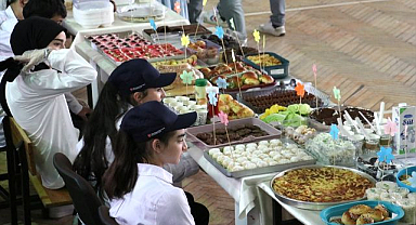 Erzurumlu lise öğrencilerinden TSKGV’ye destek kermesi