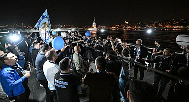 Erzurumspor FK, şampiyonluk coşkusunu İstanbul Boğazı'nda yaşadı