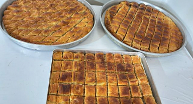 Evlerde baklava mesaisi başladı   