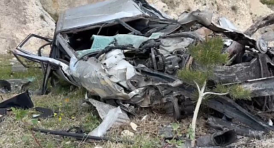 Feci kaza can aldı! otomobil uçurumdan uçtu 