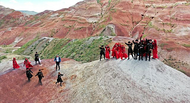 Gökkuşağı Tepeleri’nde Kafkas gösterisi