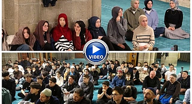 Her hafta başka camide namaz kılıyorlar