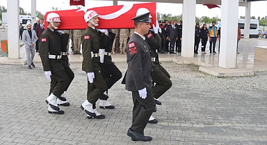 Iğdır'da 61 yıl önce şehit olan askerin mezarı memleketine taşındı