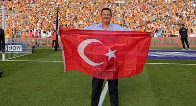 İngiltere'de tarih yazan Türk başkan!