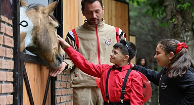 Kadın ve Aile Sempozyumu Katılımcıları Hipodromda Buluştu