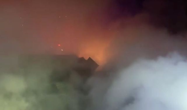 Köyde çıkan yangın evde hasara yol açtı