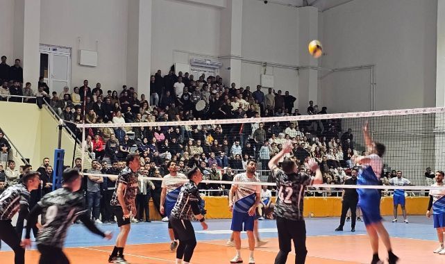 Kurumlar arası turnuvanın şampiyonu jandarma oldu 